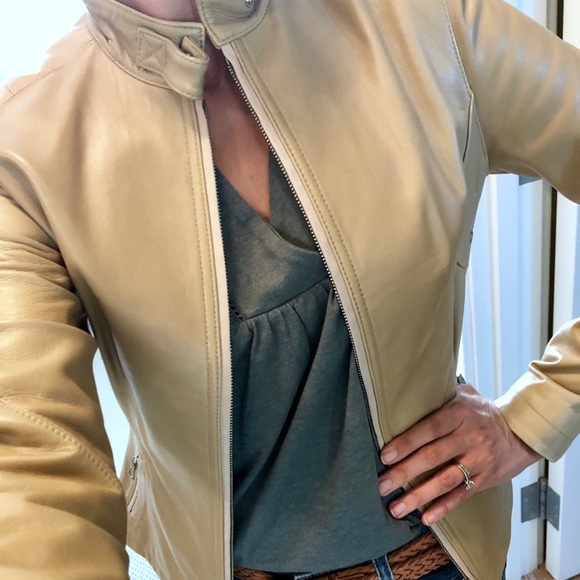 Elie Tahari corseted leather jacket - Picture 7 of 7